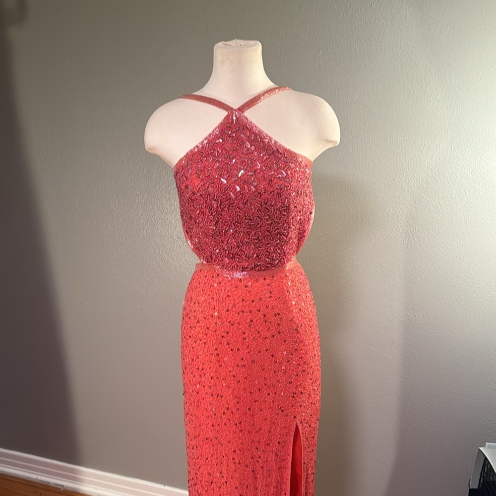 Crosslisted        ***SOLD***         Coral “shrimp” pink, vintage, fully beaded - Picture 4 of 16